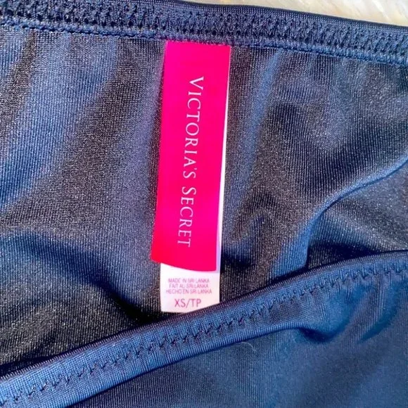 VS Bombshell Bikini Set Swimsuit 32A XSmall - Picture 10 of 15